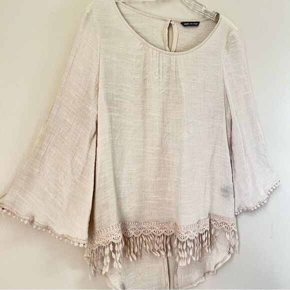 Unique Spectrum Boho Lightweight Crocheted Fringe 3/4 Sleeve Blouse - Picture 5 of 12